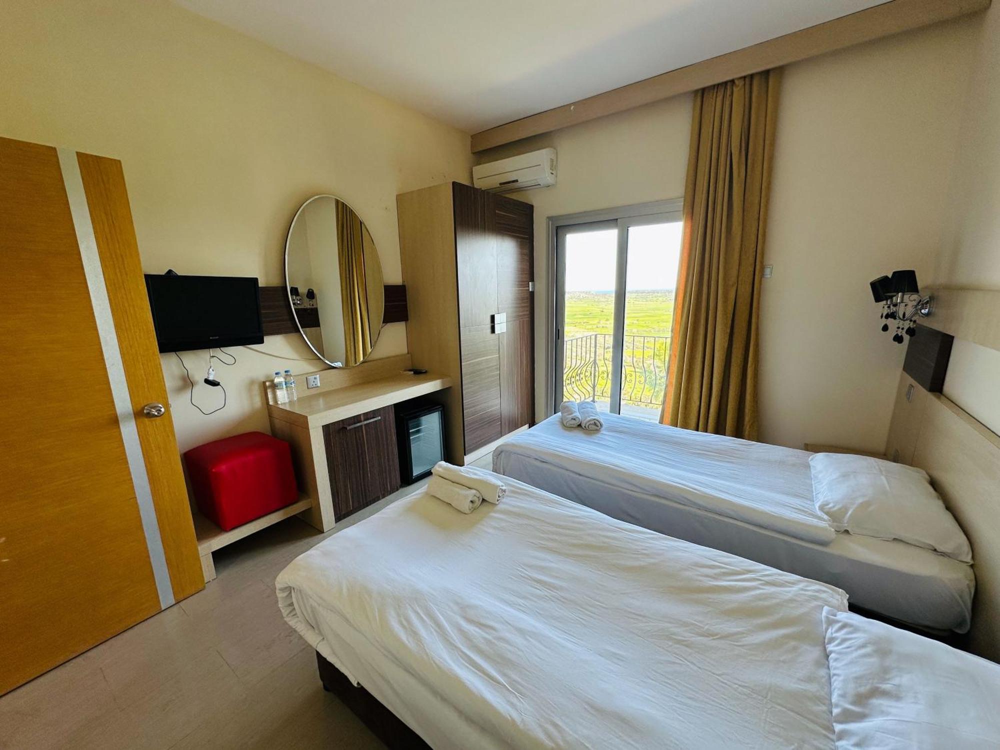 Celebi Garden Hotel - Cittaslow Retreat ฟามากุสต้า ภายนอก รูปภาพ
