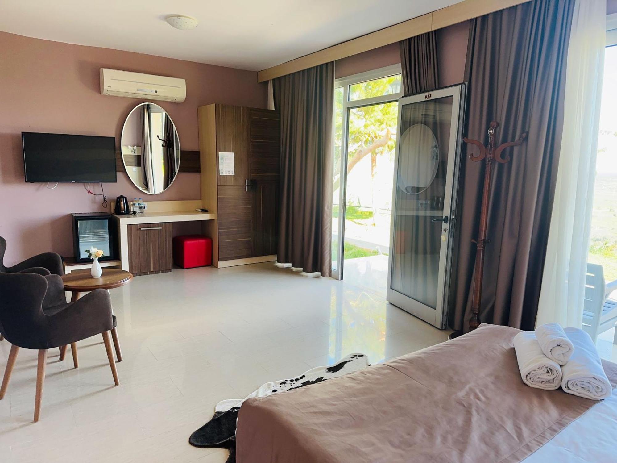 Celebi Garden Hotel - Cittaslow Retreat ฟามากุสต้า ภายนอก รูปภาพ